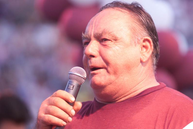 In 2002, Mincea a renuntat la sefia galeriei Rapidului, iar 2005 s-a stins din viata