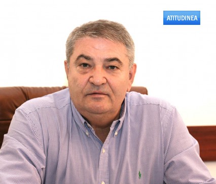 Victor Dombroschi si-a schimbat numele in Michael Douglas