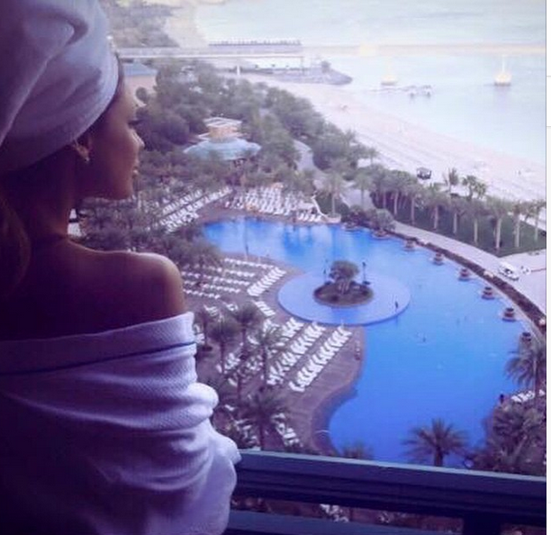 Bianca s-a lasat pozata imediat ce a iesit de la dus