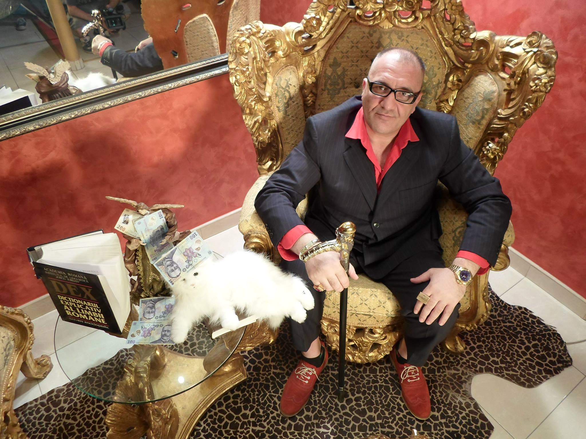 Intr-un cuvant, Nelson Mondialu