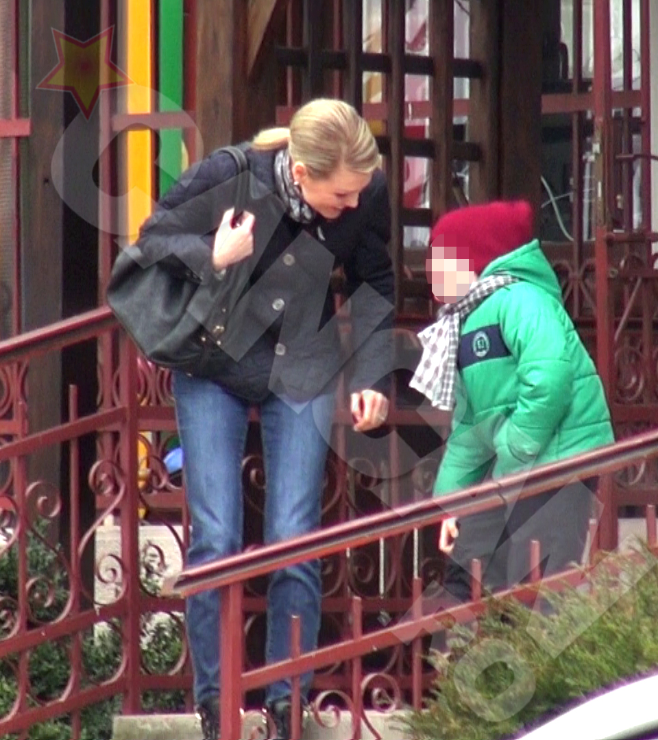 Cristina Rus e toata numai un zambet in fata fiului sau