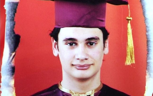 Ionut si-a ucis mama cu 38 de lovituri de cutit