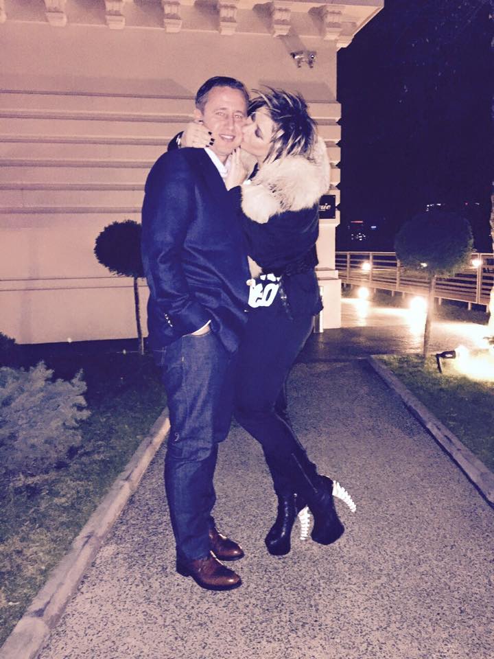 Cand soarele apune, pentru Ana,