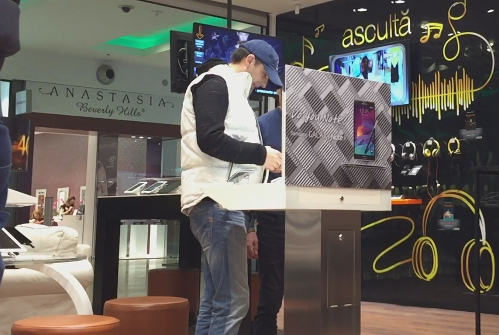 Prezentatorul s-a aratat interesat de gadgeturi