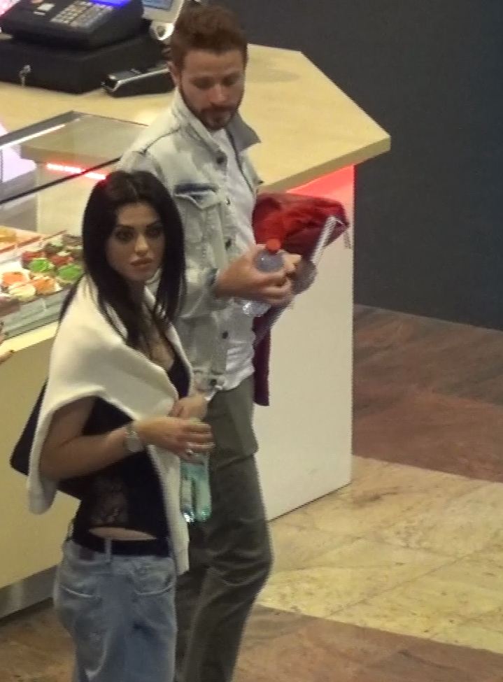 Prietena lui Gecov arata foarte bine