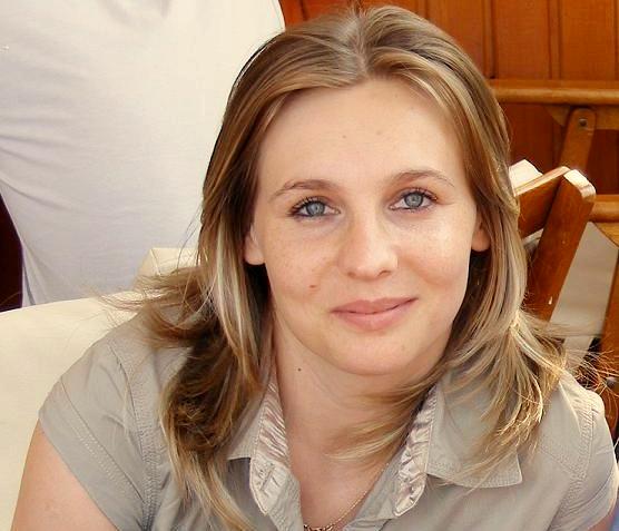 Simona Amanar i-a luat apararea Crinei, fata umilita de Mihaela Radulescu