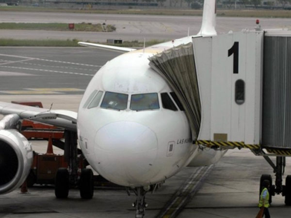 avion brabusit Franta