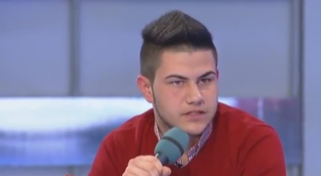 Alex este fiul cel mare a lui Gheorg