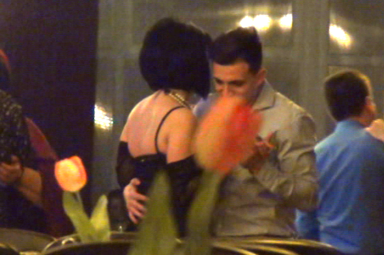 Sotia lui Prigoana a dansat la sentiment cu patronul hotelului, in urma cu doua saptamani, la Herculane