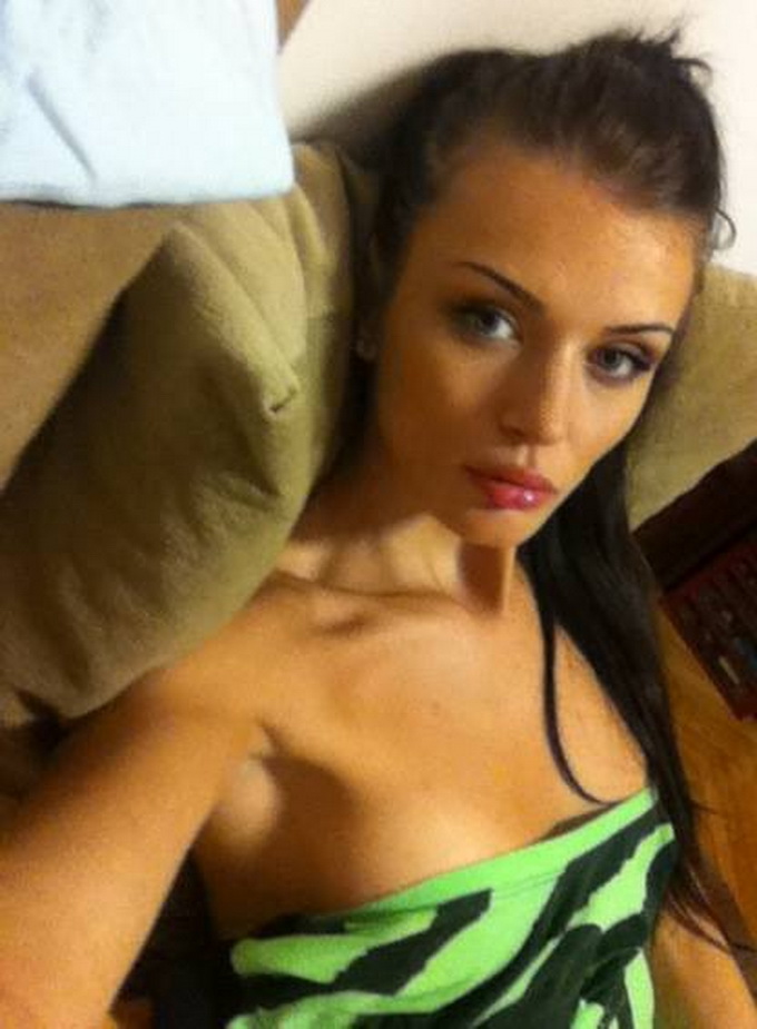 Ea este Andreea, iubita din spatele camerelor a lui Andrei