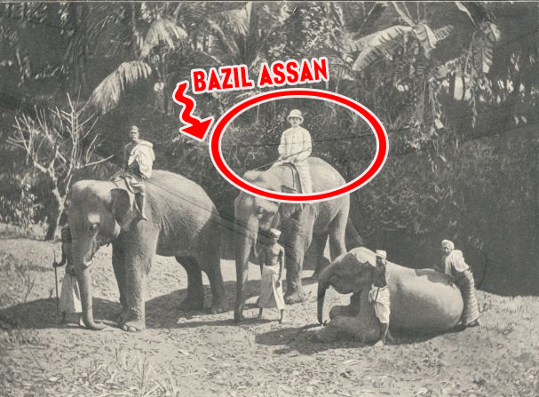 Proprietarul Casei Oamenilor de Stiinta din Piata Lahovari, calare pe un elefant in timpul unei aventuri in India