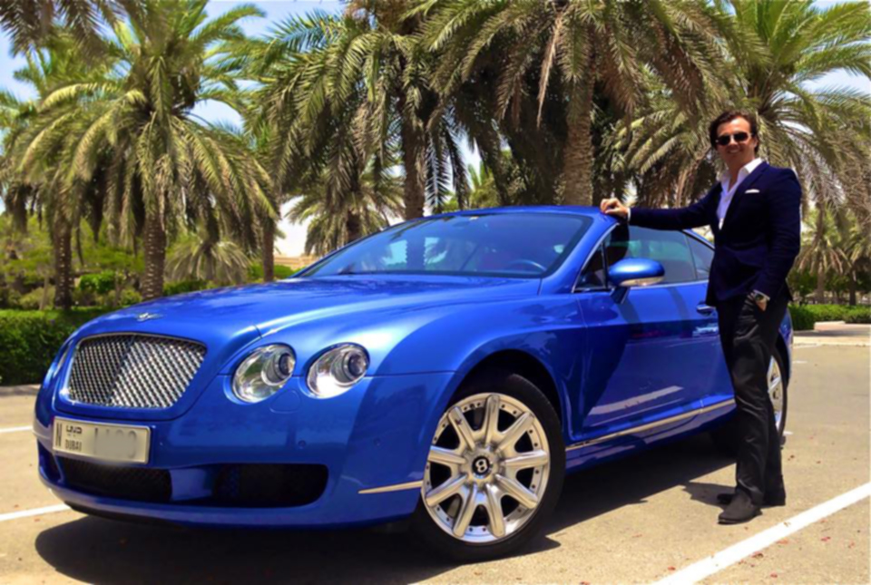 Gheorghe Seran conduce un Bentley