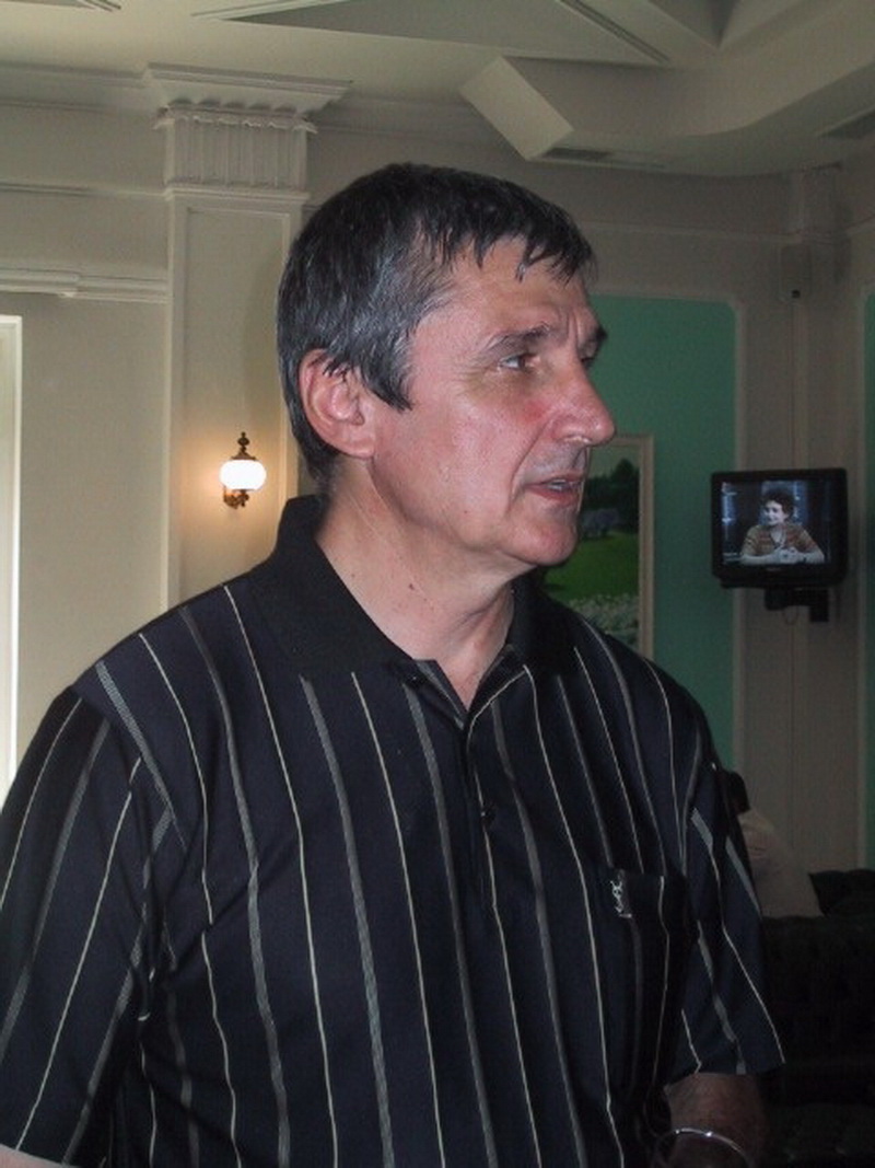 Petre Buduru, nasul fiului lui Ioan Niculae, este omul care se ocupa de Astra Giurgiu