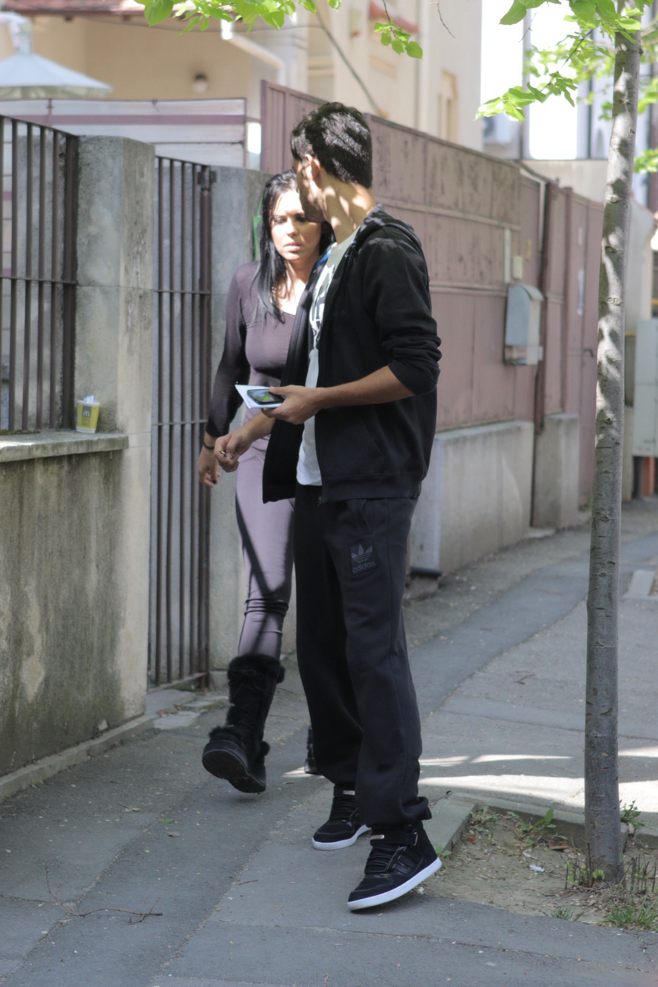 Prietenii Oanei au venit la aceasta