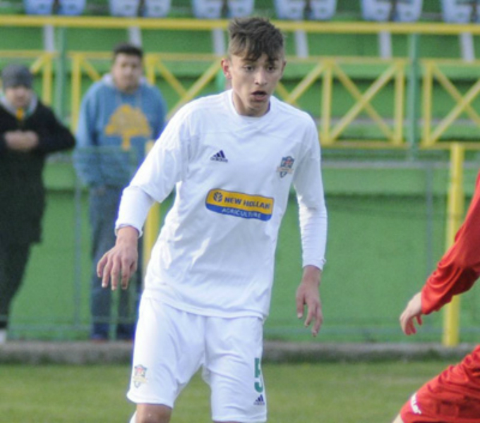 O imagine pe care juniorul nu o va uita niciodata. La minge in tricoul lui FC Vaslui, chiar in meciul de debut in Liga 1