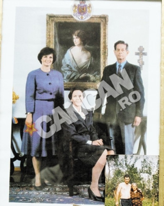 In casa Elisabetei Rizea din Nucsoara sunt mai multe fotografii cu Regele Mihai