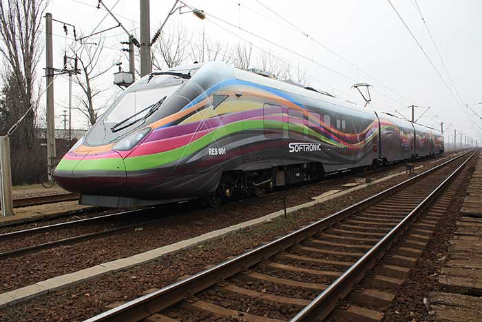 Trenul poate circula cu 160 de kilometri la ora