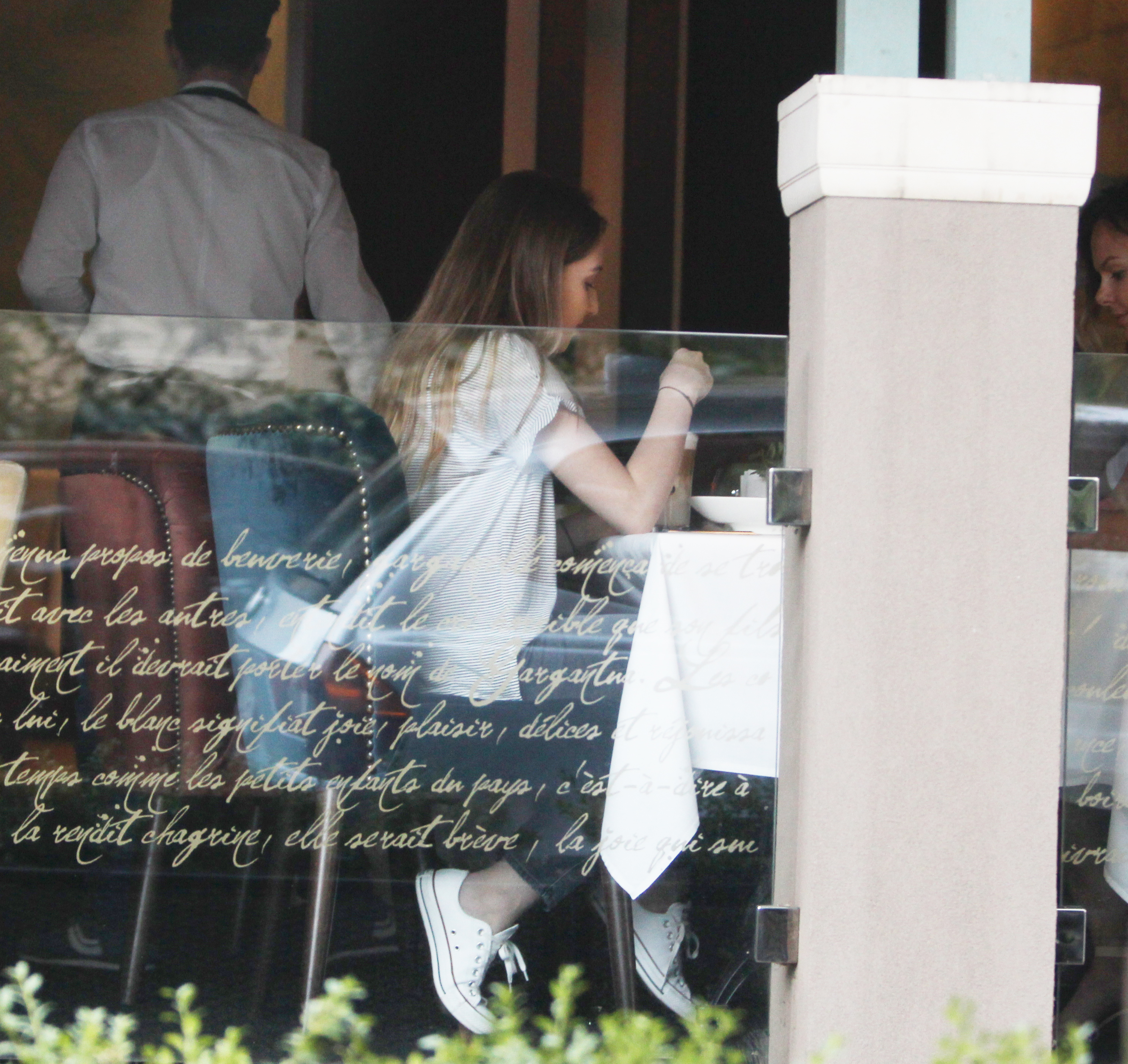 Alexandra a mers, dupa ore, la un restaurant din Capitala