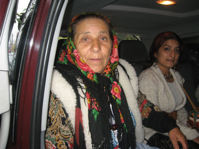 Vrajitoarea Bratara a blestemat-o pe Elena Ceausescu, dupa ce i-a ghicit