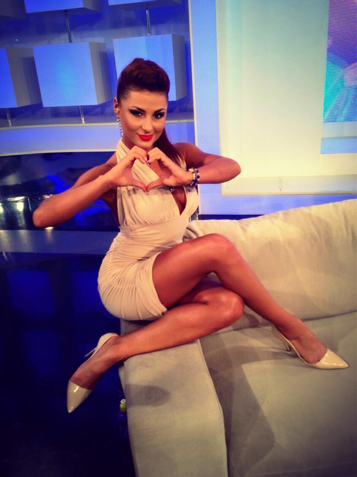 Elena Marin poarta in emisiune rochia cu care l-a vrajit pe Aliuta