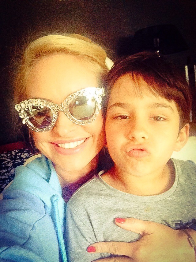 Vica si Edan, fiul ei