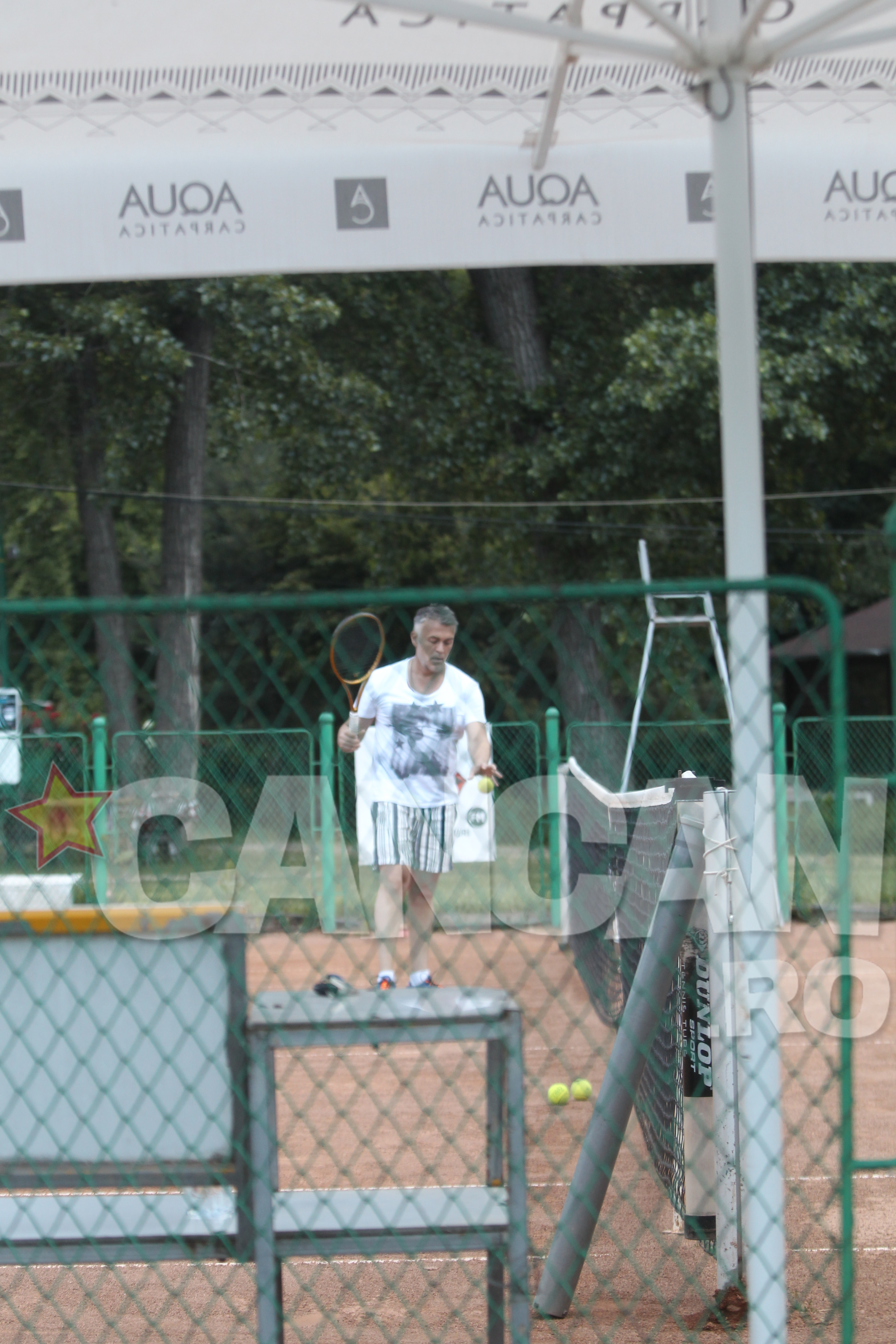 Afaceristul este judecat pentru proxenetism