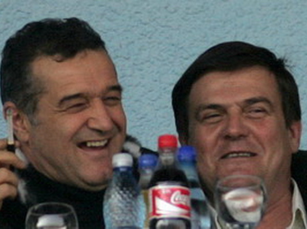 Becali si Condescu au fost foarte apropiati, iar in decursul timpului Steaua a cumparat foarte multi jucatori de la Pandurii