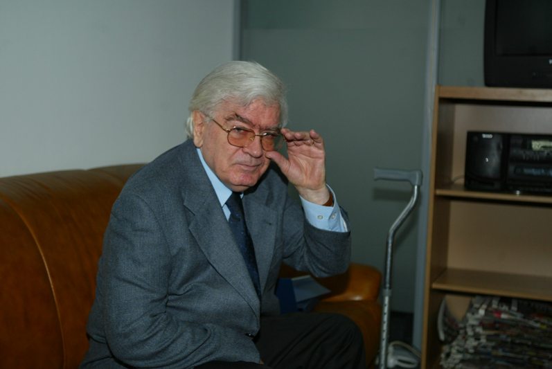 Mircea Angelescu este fostul presedinte al FRF. Acesta a incetat din viata in 2009