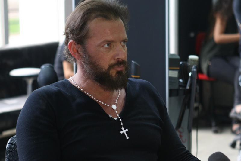 Costas Mandylor este celebru pentru rolul principal din filmele de groaza Saw