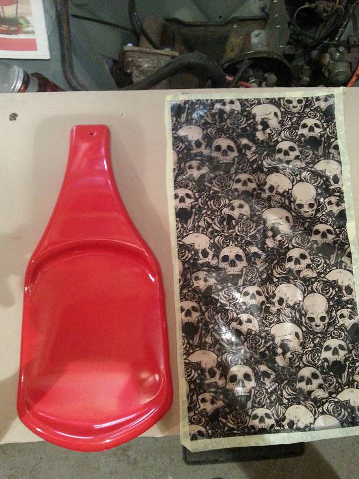 Remus si-a comandat carene deseneta special cu ...capete de mort