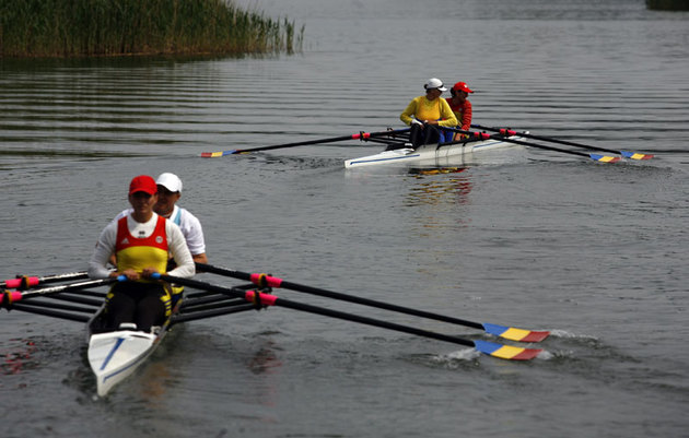 Sportivii au probleme mari cand ies pe lac