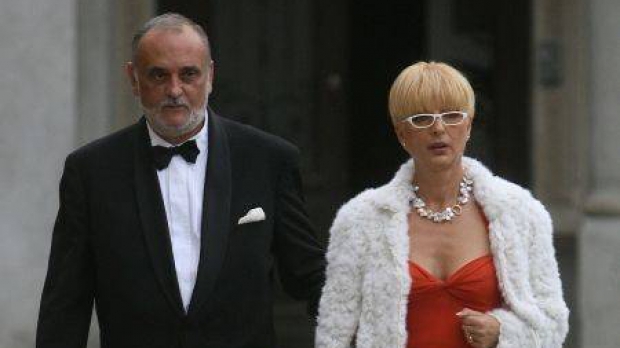 Dinu patriciu a fost casatorit timp de 20 de ani cu Dana