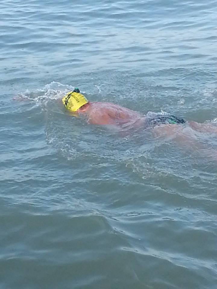 Bibliotecarul a fost surprins de maree, care i-a pus bete in roate