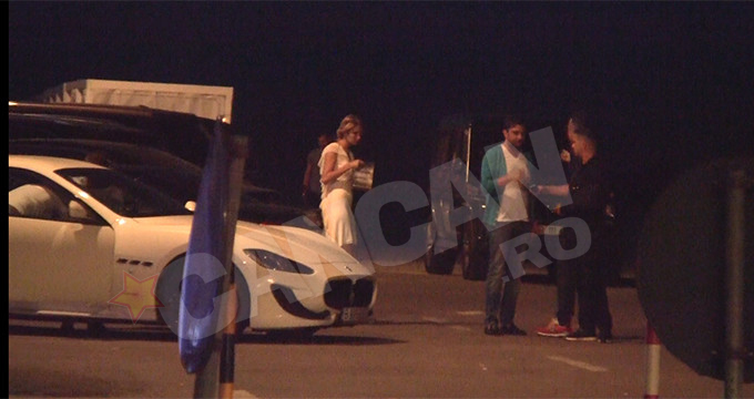 Diana Dumitrescu, la mare cu tanarul afacerist cu care se iubeste