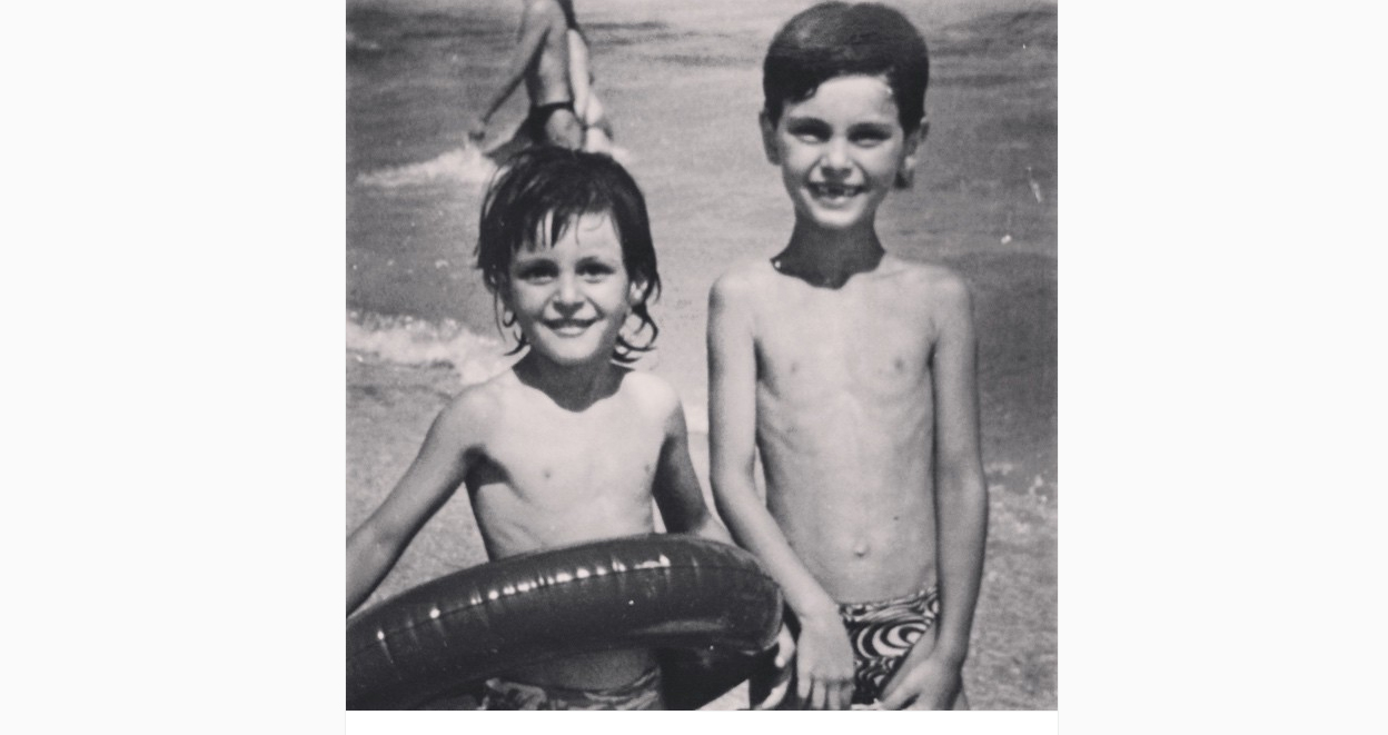 Catrinel Menghia si sora sa, Lorena, cand erau mici