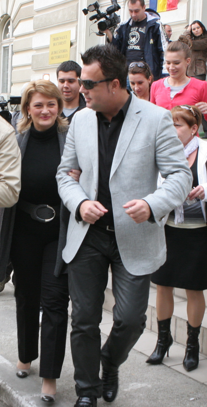 Corina si Adrian Enache au divortat in urma cu patru ani, dar tot impreuna au ramas