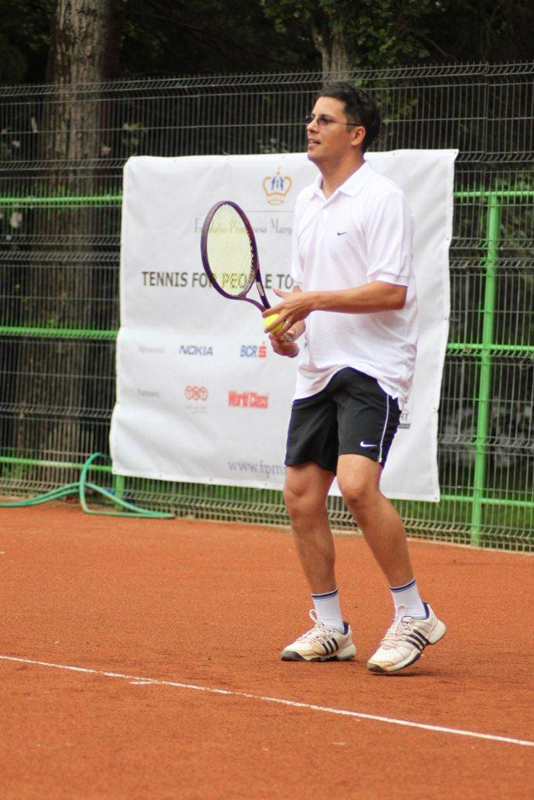 Lucian spune ca suprafata lui preferata este iarba