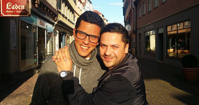 La randul lui, Augustin fratele mai mic al lui Lucian Viziru, a practicat tenisul pana la 15 ani, insa nu si-a batut niciodata fratele