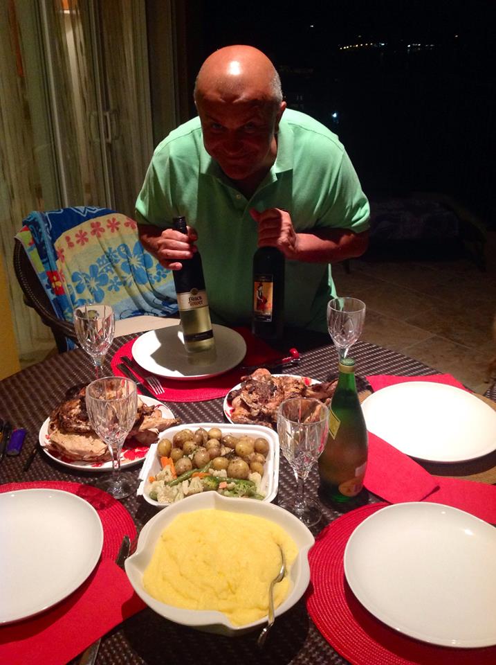 Axinte duce o viata de huzur