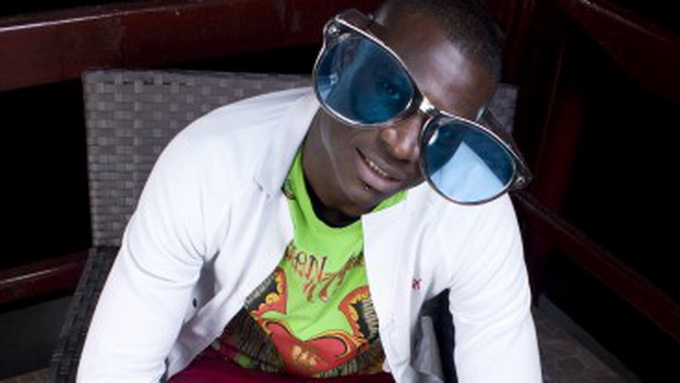 In Romania, N' Doye a jucat pentru Vaslui, Dinamo, Astra, Sageata Navodari si ASA