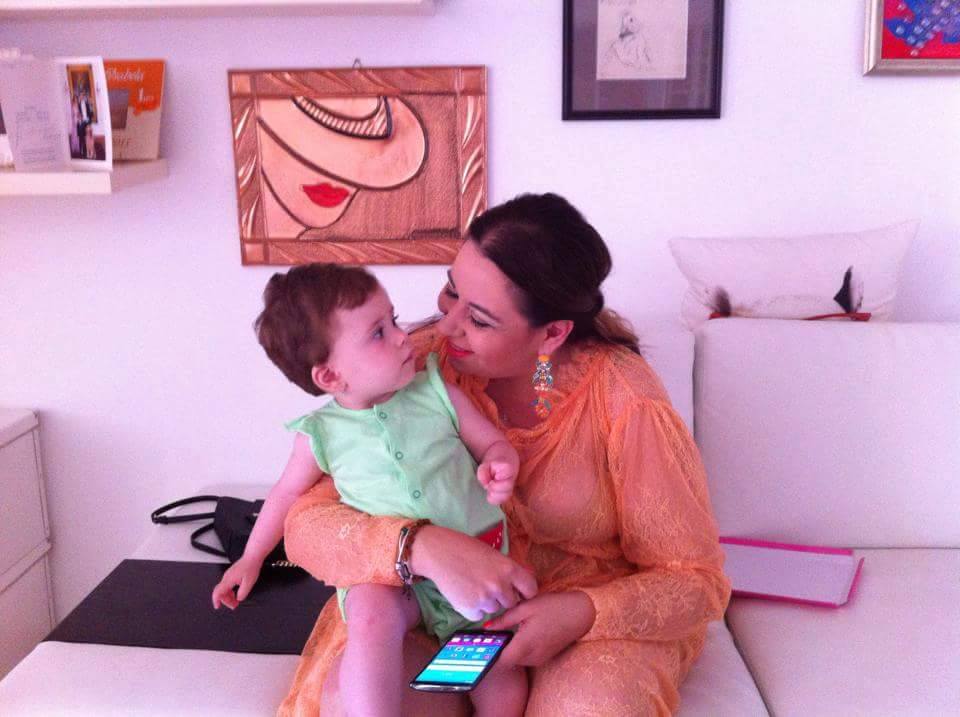 Oana Roman si fiica ei, Maria Isabela