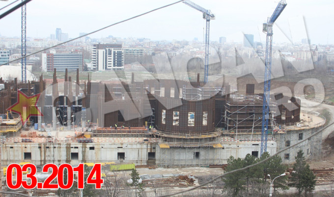 In doar cateva luni catedrala s-a inaltat cu cativa zeci de metri