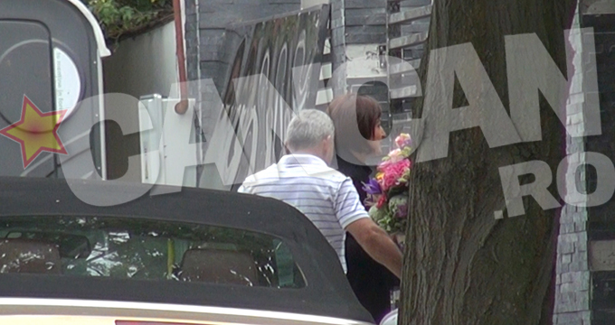 Tania si Stere Halep, cu cumparaturile la vila fiicei lor