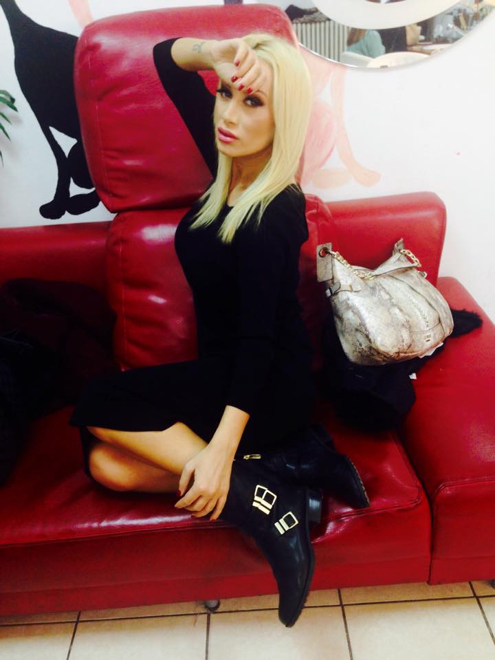 Simona Trasca a ramas fara geanta