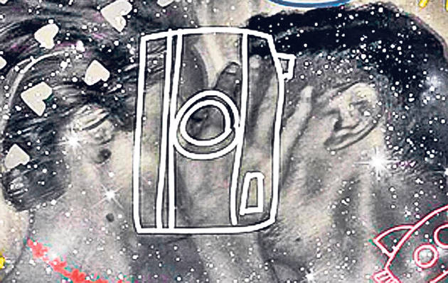 Diana s-a pozat sarutandu-se cu atacantul echipei nationale