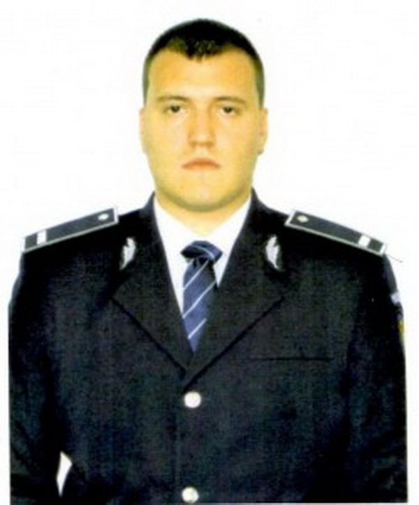 Cristi s-a lasat de fotbal pentru a deveni politist