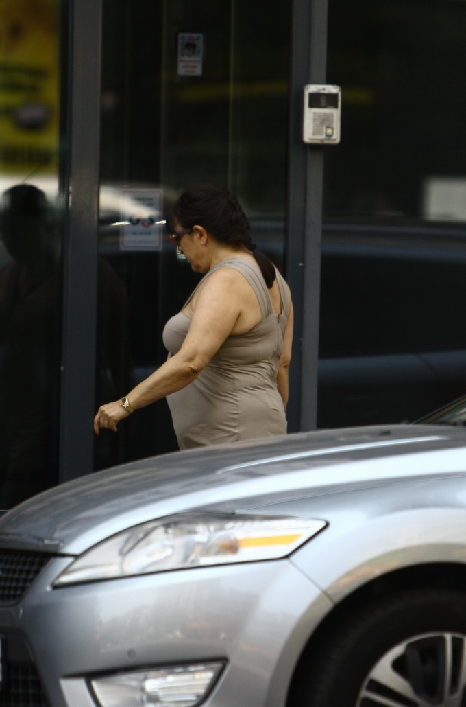 Grabita, soacra lui Vanghelie a intrat in banca