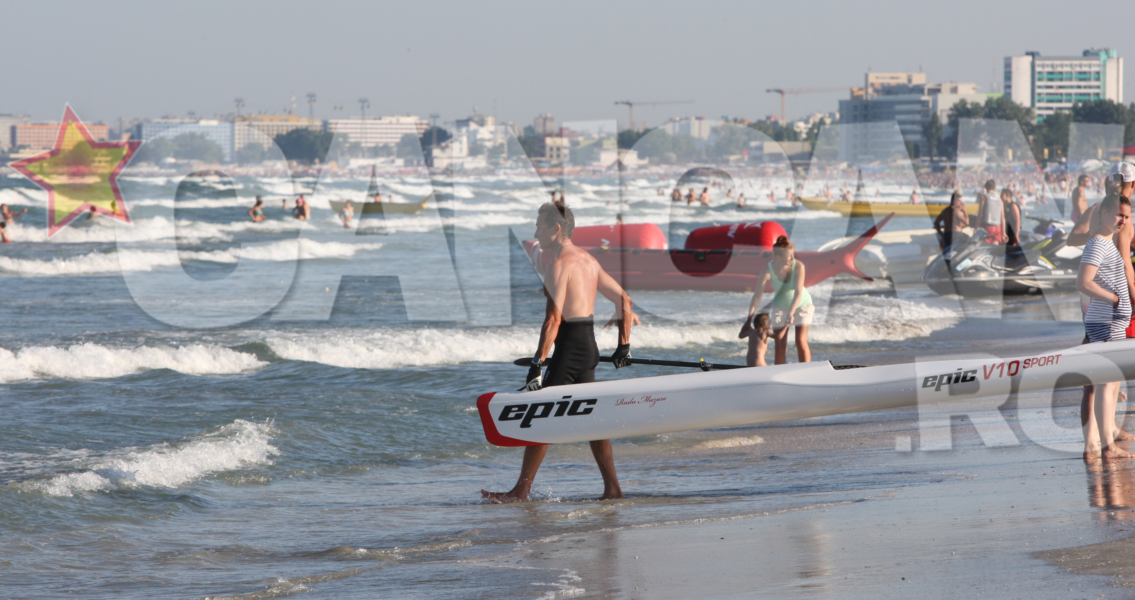 Fostul primar al Constantei se bucura de vara.