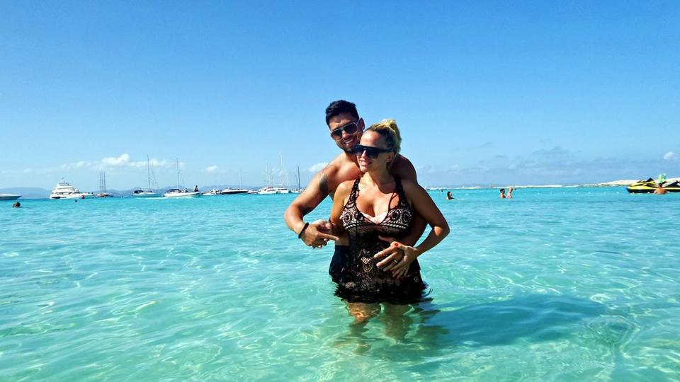 Anda Adam este insarcinata in aproape sase luni