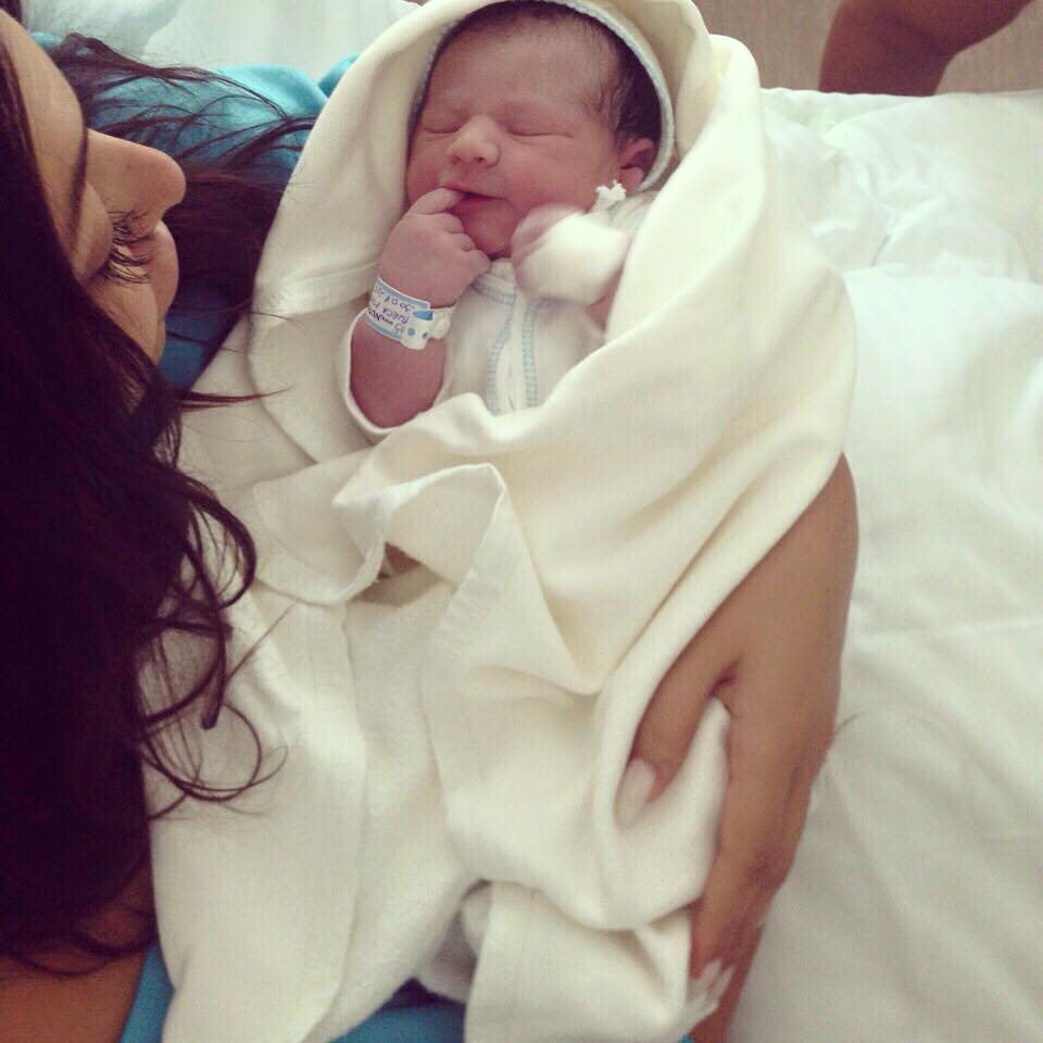 Bebelusul era programat in luna august, dar a venit mai devreme